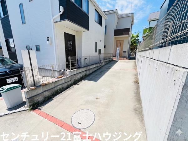 藤沢市善行５丁目の中古一戸建て