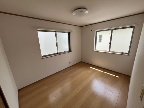 茅ヶ崎市菱沼２丁目の中古一戸建て