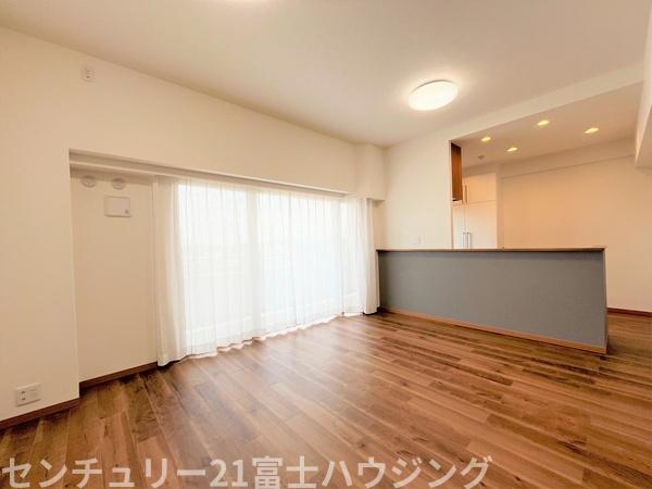 ビッグヴァングランヴァーグ茅ヶ崎