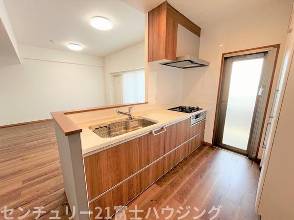 ビッグヴァングランヴァーグ茅ヶ崎