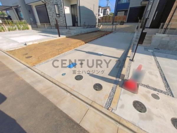 藤沢市石川2期　新築戸建2号棟　全3棟