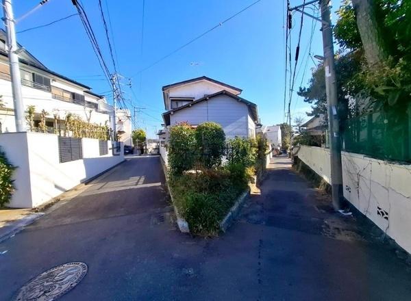 藤沢市鵠沼桜が岡4丁目 条件無売地 全1区画