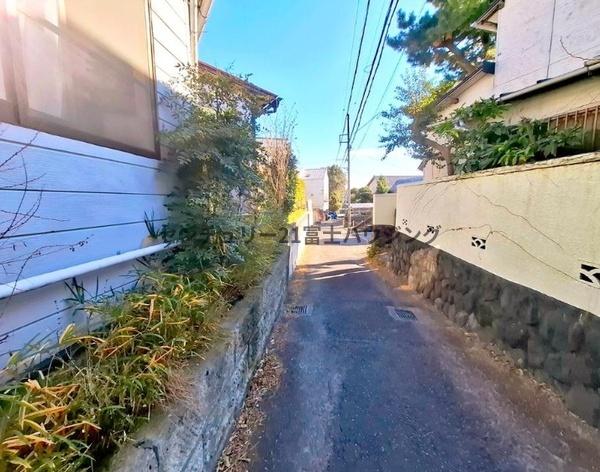 藤沢市鵠沼桜が岡４丁目の土地