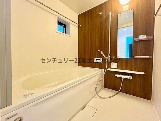 茅ヶ崎市十間坂206　新築戸建3号棟　全3棟