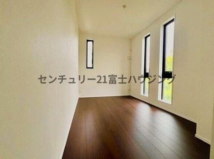 茅ヶ崎市十間坂206　新築戸建3号棟　全3棟