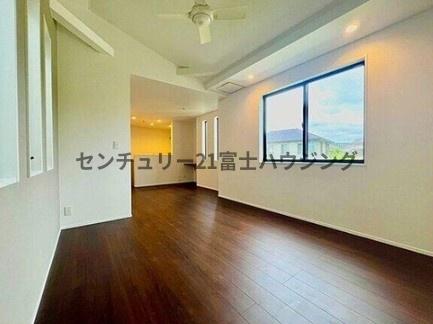 茅ヶ崎市十間坂206　新築戸建3号棟　全3棟