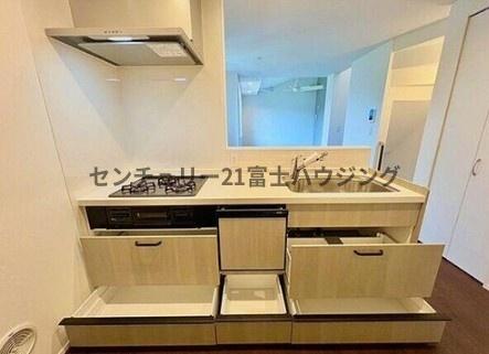 茅ヶ崎市十間坂206　新築戸建3号棟　全3棟