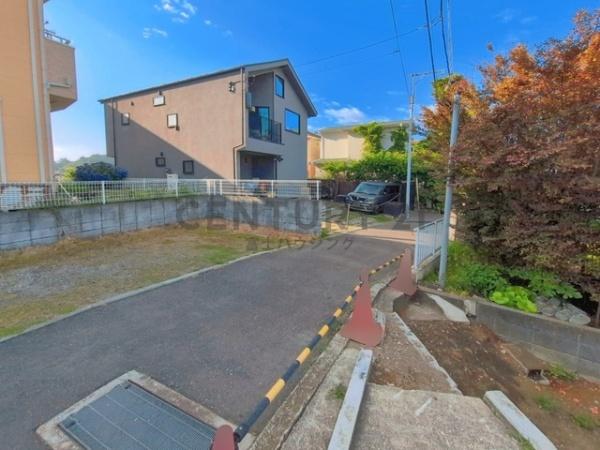 藤沢市片瀬5丁目　条件無売地　全1区画