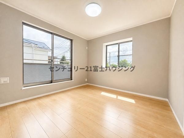 藤沢市円行１丁目の中古一戸建て