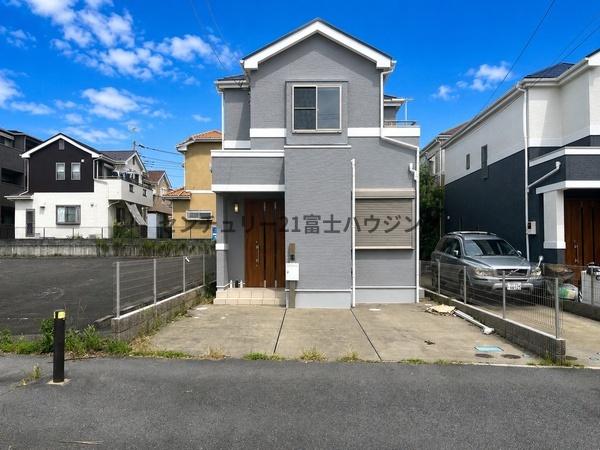 藤沢市円行１丁目の中古一戸建て
