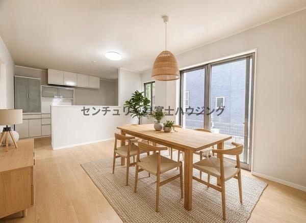 藤沢市円行１丁目の中古一戸建て