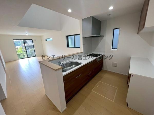 鎌倉市浄明寺4丁目　新築戸建NO2　全2棟