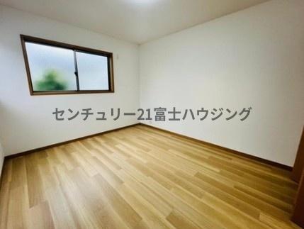 茅ヶ崎市菱沼１丁目の中古一戸建て