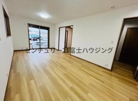 茅ヶ崎市菱沼１丁目の中古一戸建て
