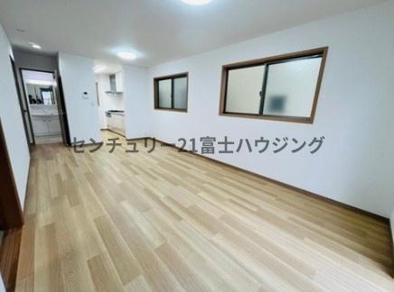 茅ヶ崎市菱沼１丁目の中古一戸建て