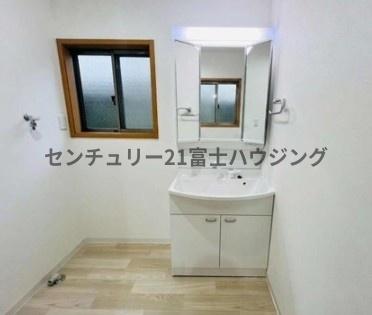 茅ヶ崎市菱沼１丁目の中古一戸建て