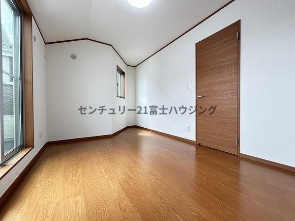 藤沢市辻堂６丁目の中古一戸建て