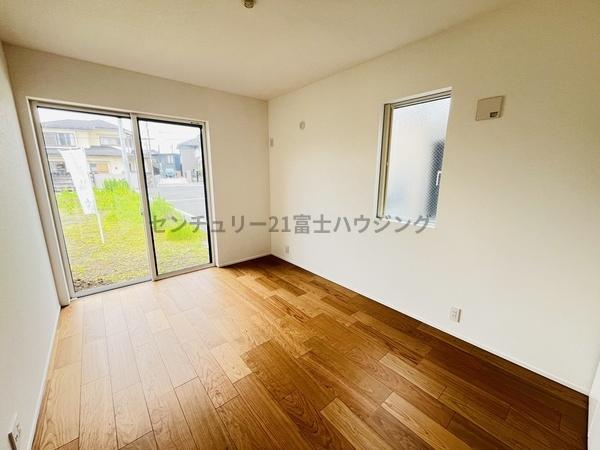 茅ヶ崎市松林１丁目の新築一戸建