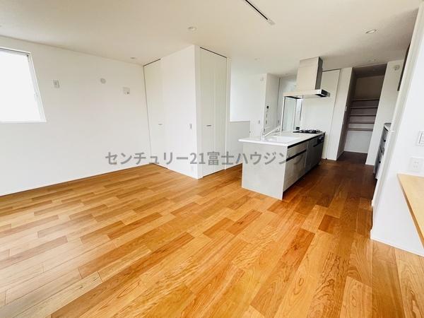 茅ヶ崎市松林１丁目の新築一戸建
