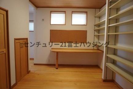 藤沢市片瀬海岸２丁目の中古一戸建て