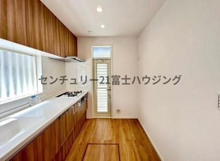 鎌倉市七里ガ浜東５丁目の中古一戸建て