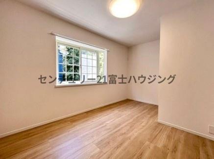 鎌倉市七里ガ浜東５丁目の中古一戸建て
