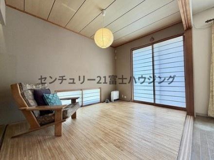 鎌倉市稲村ガ崎２丁目の中古一戸建て