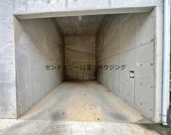 鎌倉市台４丁目の中古一戸建て