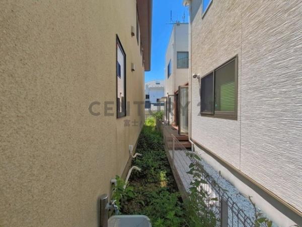 藤沢市片瀬山５丁目の中古一戸建て