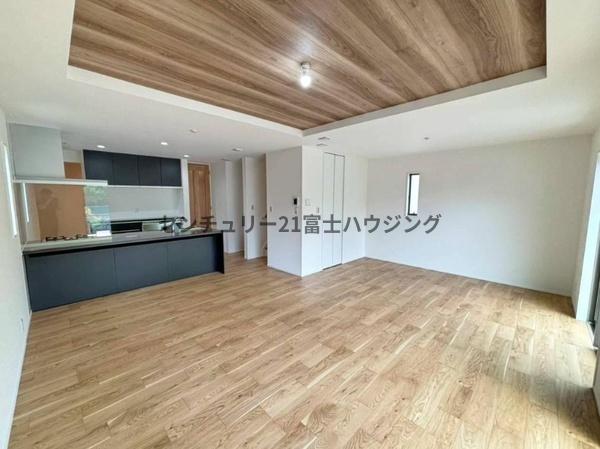 藤沢市片瀬山5丁目　新築戸建No.1　全1棟