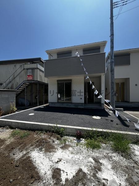 藤沢市城南第61期　新築戸建5号棟　全7棟