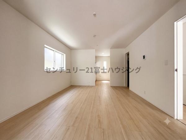 藤沢市城南第61期　新築戸建5号棟　全7棟