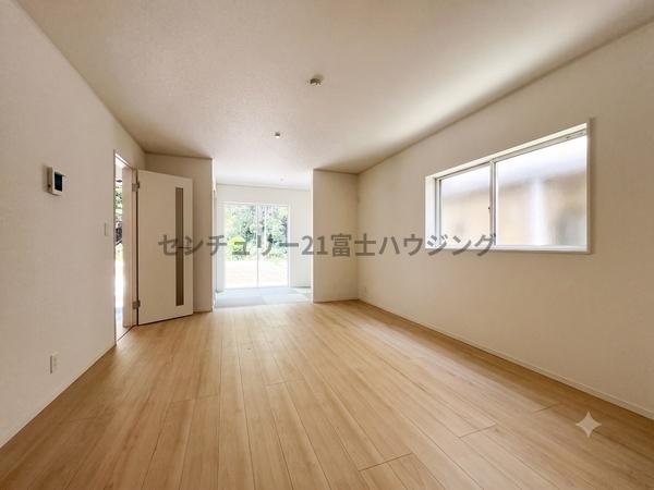 藤沢市城南第61期　新築戸建5号棟　全7棟