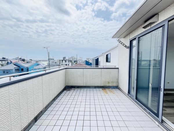 茅ヶ崎市中海岸４丁目の中古一戸建て