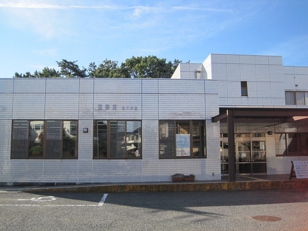 ライトタウン茅ヶ崎2号棟(茅ヶ崎市立図書館香川分館)