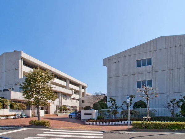 藤沢市羽鳥5丁目　新築戸建B号棟　全2棟(羽鳥中学校)