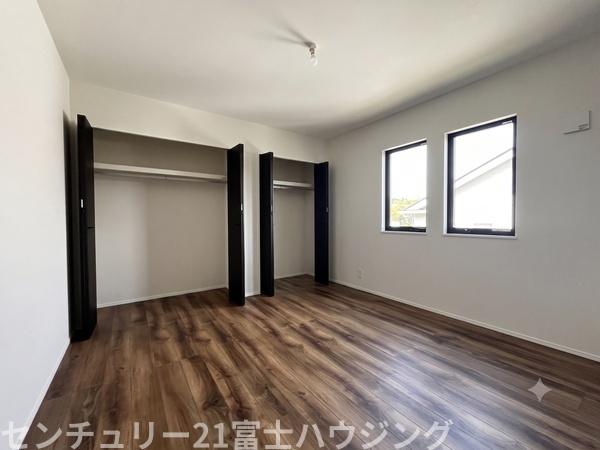 藤沢市羽鳥5丁目　新築戸建B号棟　全2棟