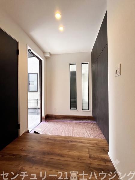 藤沢市羽鳥5丁目　新築戸建B号棟　全2棟