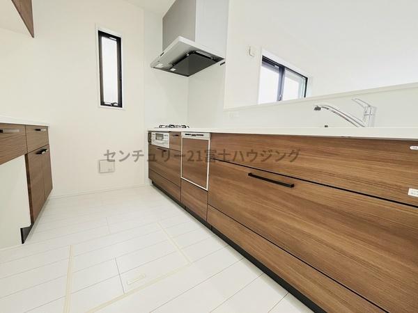 茅ヶ崎市浜之郷3期　新築戸建NO1　全1棟