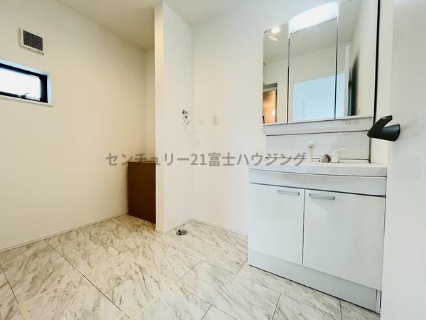 茅ヶ崎市浜之郷3期　新築戸建NO1　全1棟