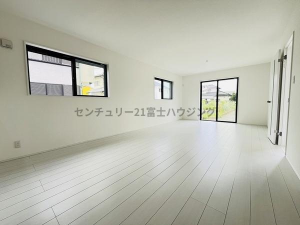 茅ヶ崎市浜之郷3期　新築戸建NO1　全1棟