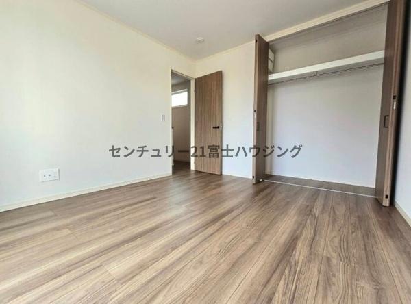 藤沢市湘南台242期　新築戸建　全1棟