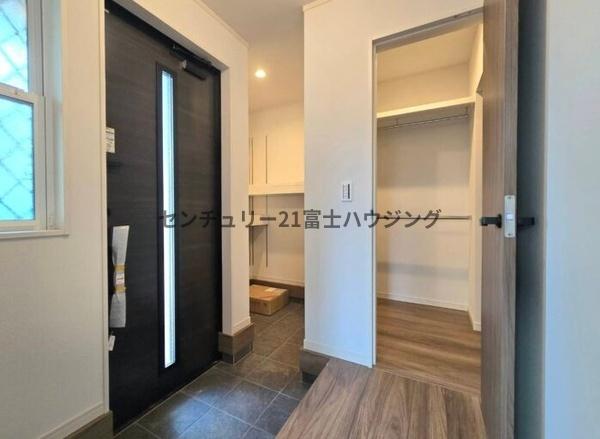 藤沢市湘南台242期　新築戸建　全1棟
