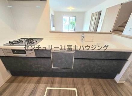 藤沢市湘南台242期　新築戸建　全1棟