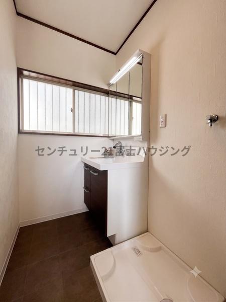 藤沢市鵠沼海岸３丁目の中古一戸建て