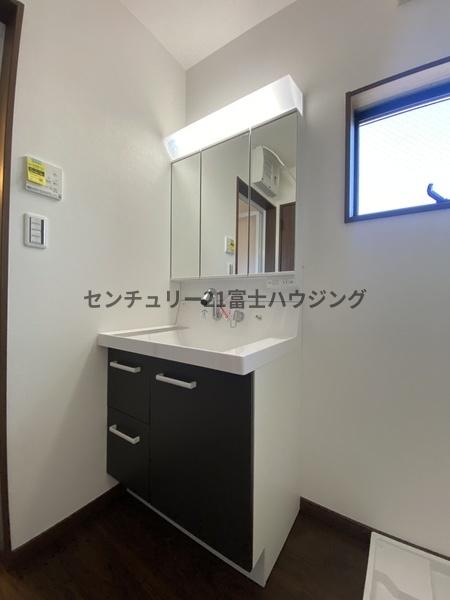 茅ヶ崎市香川１丁目の新築一戸建