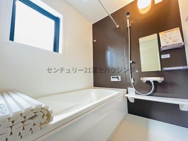 茅ヶ崎市南湖４丁目の新築一戸建