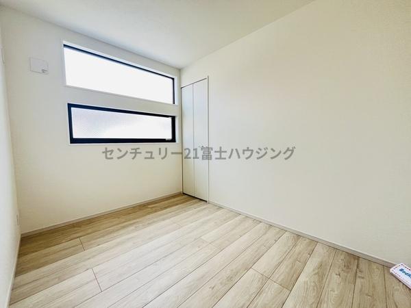 茅ヶ崎市南湖４丁目の新築一戸建