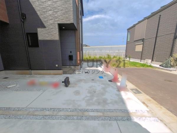藤沢市長後3期　新築戸建2号棟　全3棟