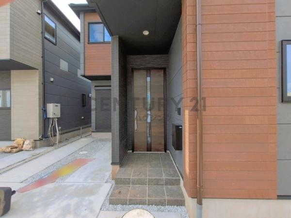 藤沢市長後3期　新築戸建2号棟　全3棟